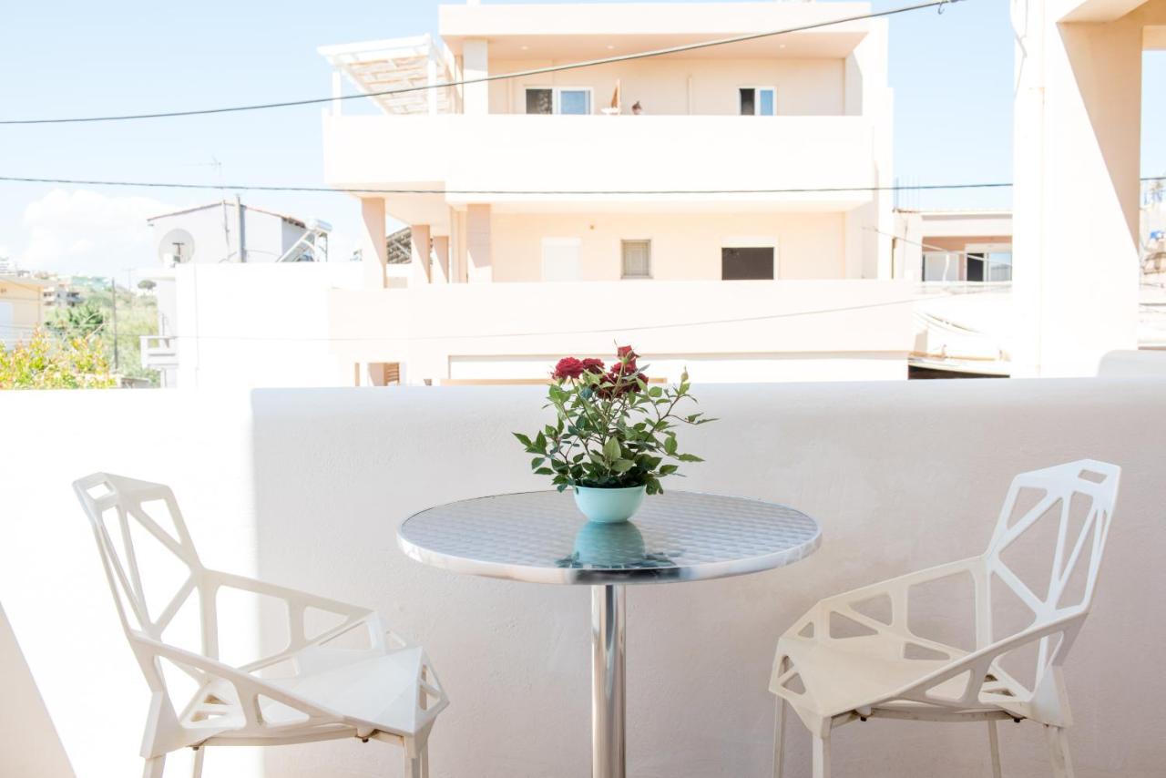 Pearl Seaside Luxury Apartments 2 Chrissi Akti Chania Exterior foto